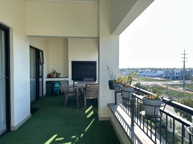 To Let 2 Bedroom Property for Rent in Sandown Western Cape